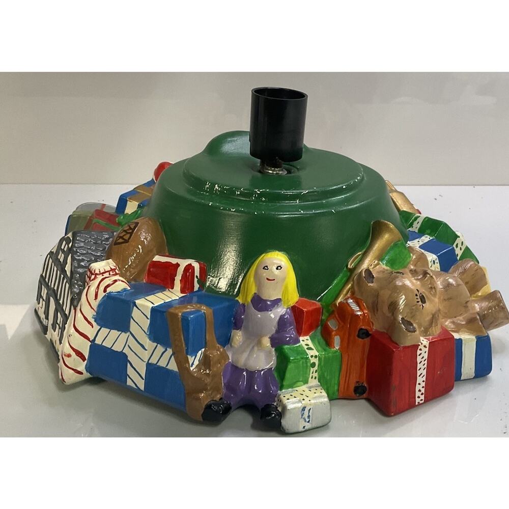 Vintage 1979 Atlantic Mold Large Ceramic Christmas Tree Base Presents Gifts